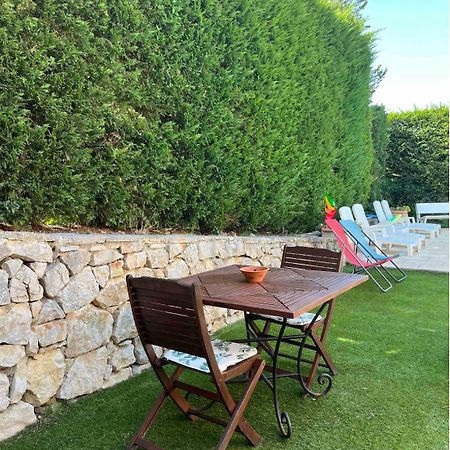 Velaux T3 Avec Jardin Et Piscine Privee 아파트 외부 사진